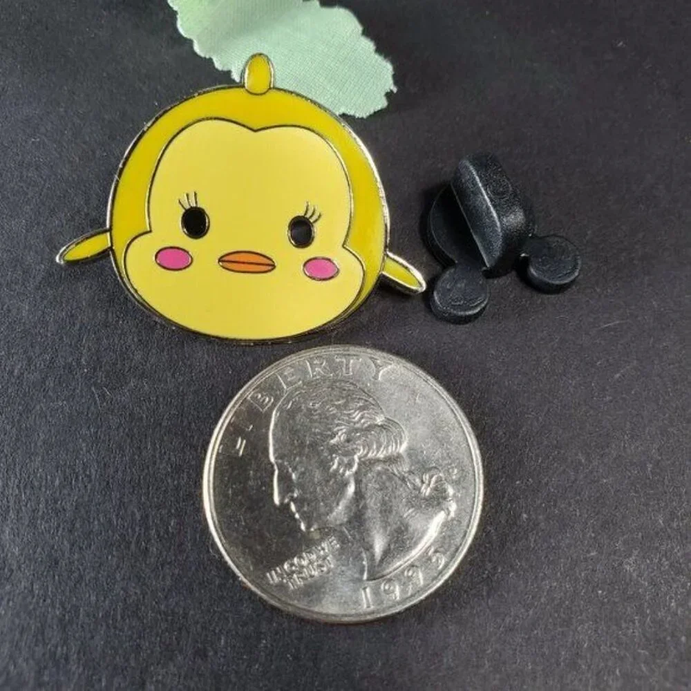 Disney Cleo Goldfish Trading Pin Pinocchio Pet Badge Brooch Lapel Pin Jewelry
